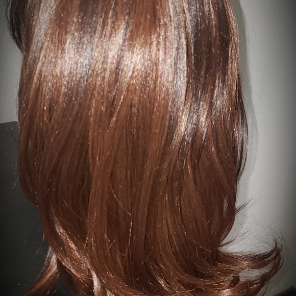 BRAND NEW WOMANS BROWN WIG - Picture 4 of 7